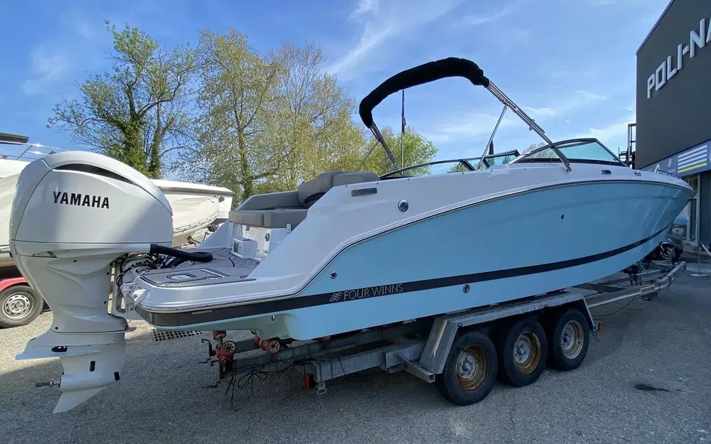 slider 16 Four Winns HD8