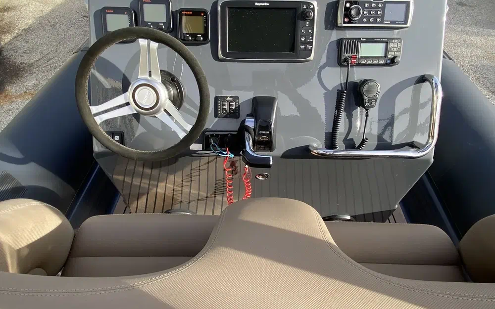 slider 9 Scorpion 8.50