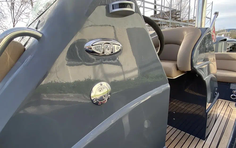 slider 12 Scorpion 8.50