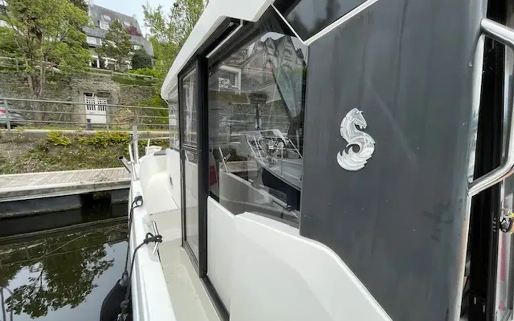 slider 16 Beneteau Barracuda 9