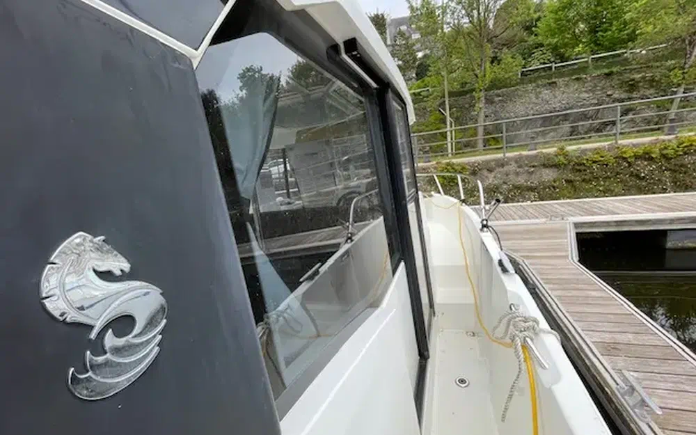 slider 17 Beneteau Barracuda 9