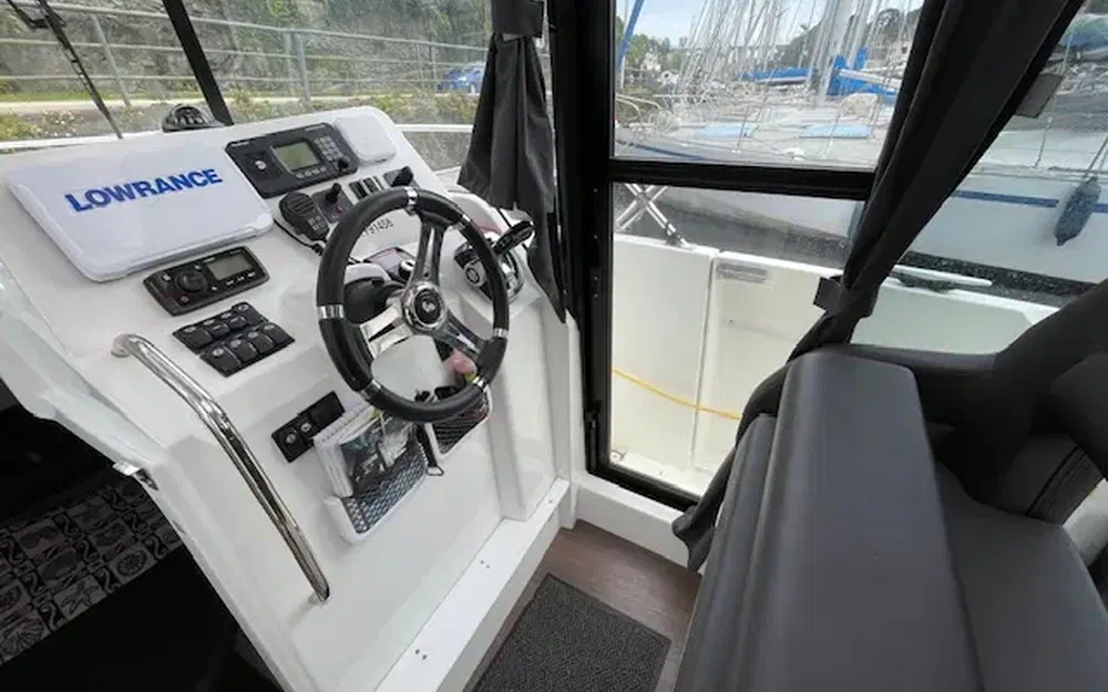 slider 8 Beneteau Barracuda 9