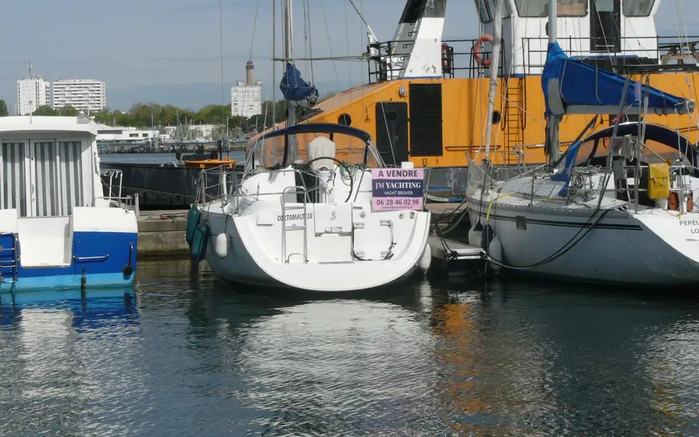 slider 19 Beneteau Oceanis 331 Clipper