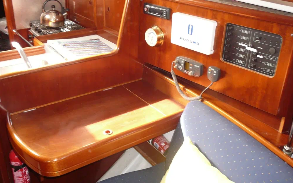 slider 7 Beneteau Oceanis 331 Clipper