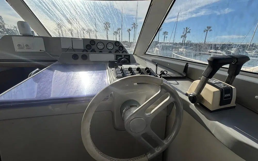 slider 19 Sealine 365 Sport Brigde