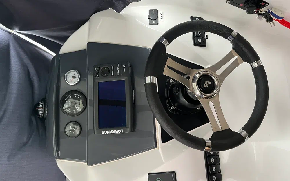 slider 17 Beneteau Antares 780 HB