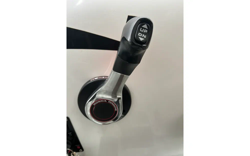 slider 21 Beneteau Antares 780 HB