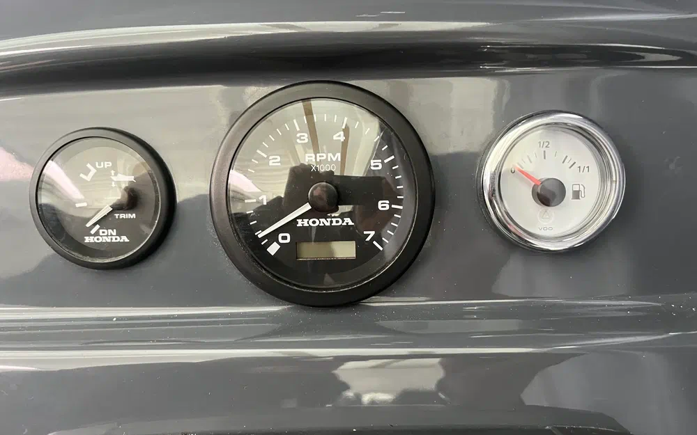 slider 24 Beneteau Antares 780 HB