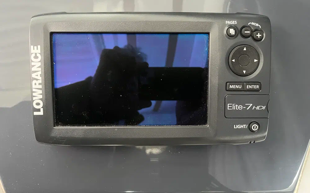 slider 25 Beneteau Antares 780 HB