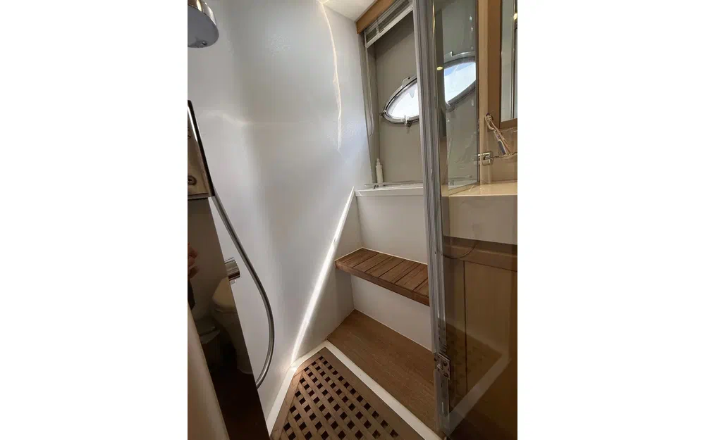 slider 14 Princess V62