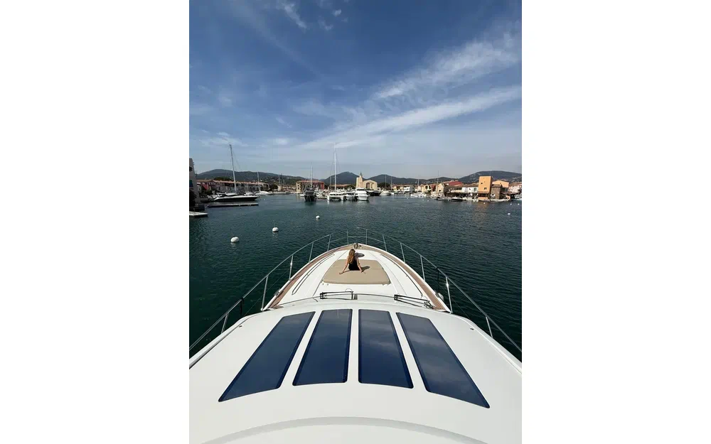 slider 3 Princess V62