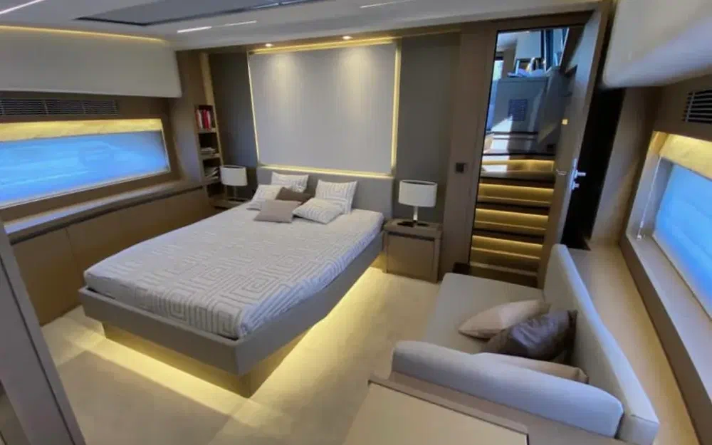 slider 12 Jeanneau Prestige 680