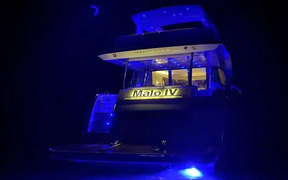 slider 37 Jeanneau Prestige 680