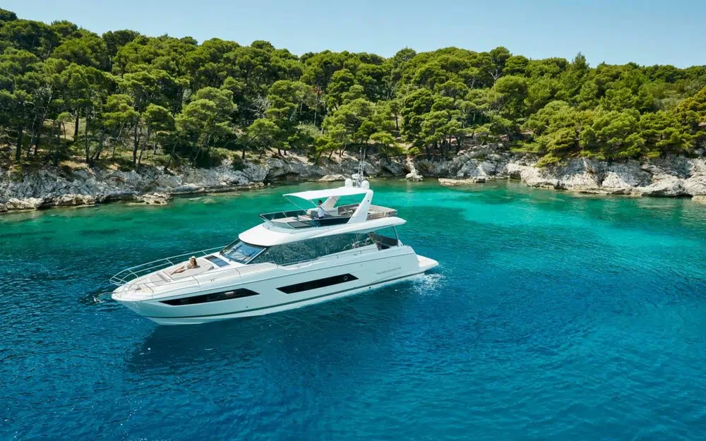 slider 31 Jeanneau Prestige 680