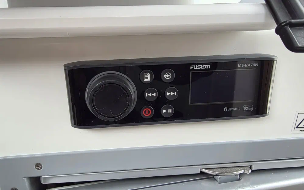 slider 10 Beneteau ANTARES 7 OB