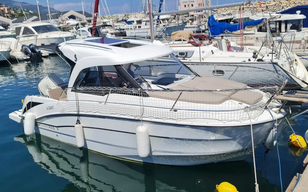slider 2 Beneteau ANTARES 7 OB