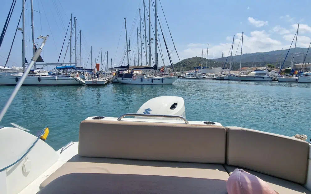 slider 5 Beneteau ANTARES 7 OB