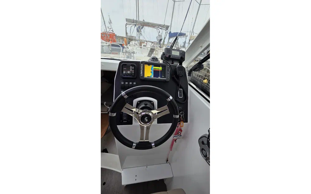 slider 6 Beneteau ANTARES 7 OB
