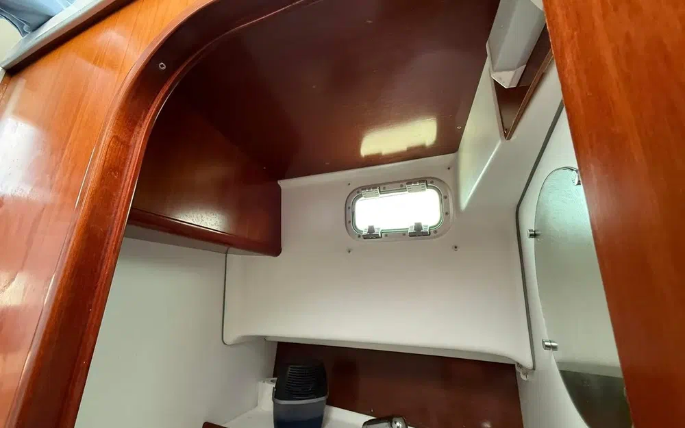 slider 18 Beneteau Antares 760