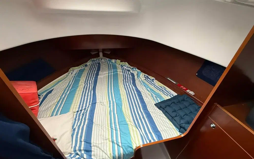 slider 14 Beneteau Antares 760