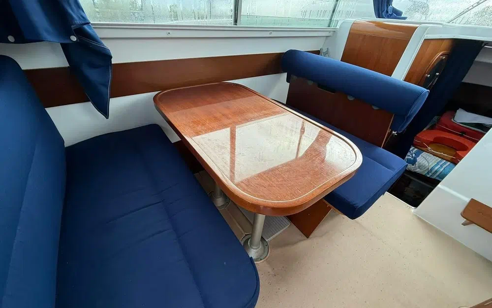 slider 9 Beneteau Antares 760