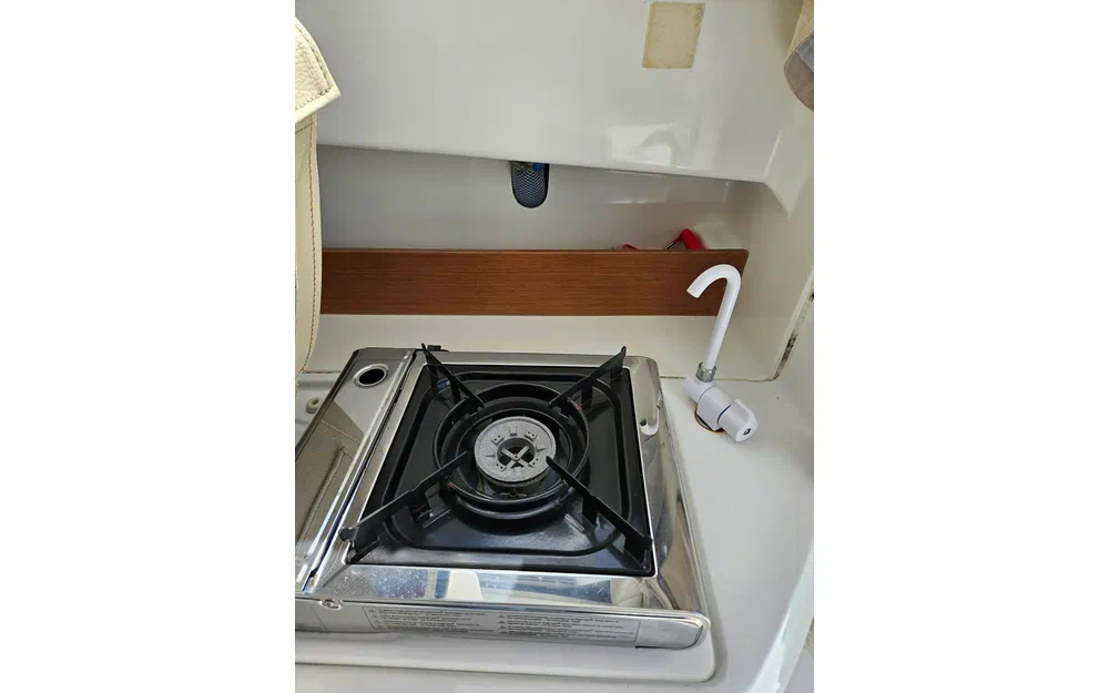 slider 12 Beneteau Antares 680 HB