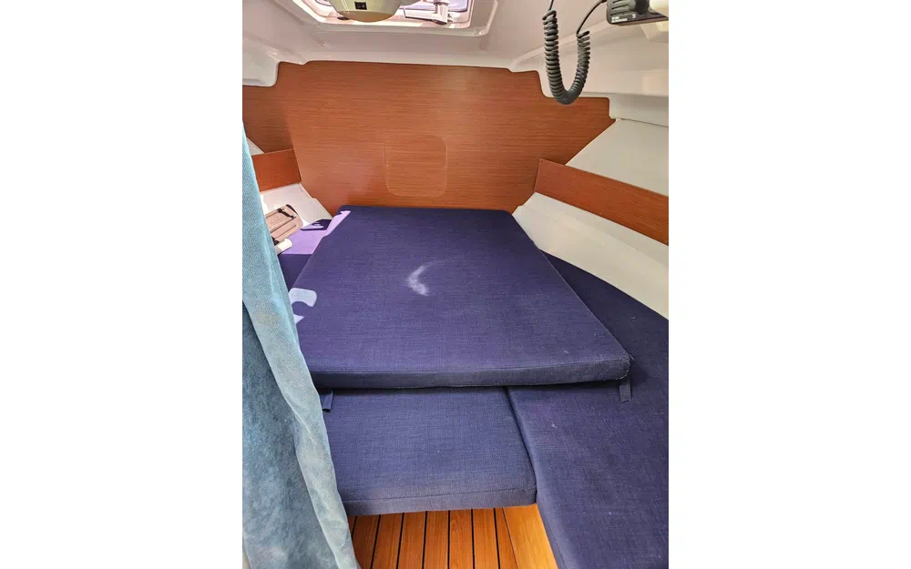 slider 13 Beneteau Antares 680 HB