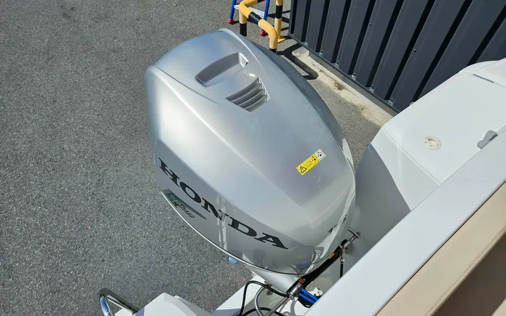 slider 19 Beneteau Antares 680 HB