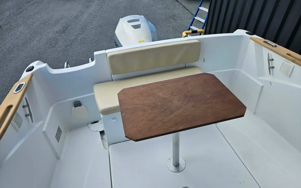 slider 4 Beneteau Antares 680 HB