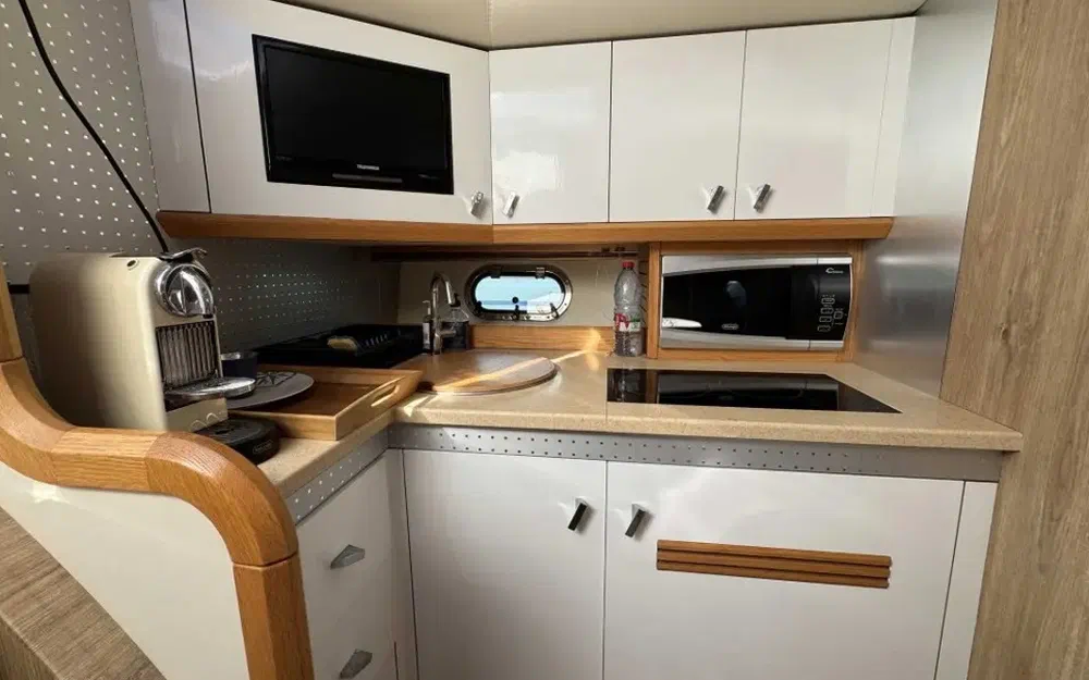 slider 16 Airon Marine 4100 T-Top