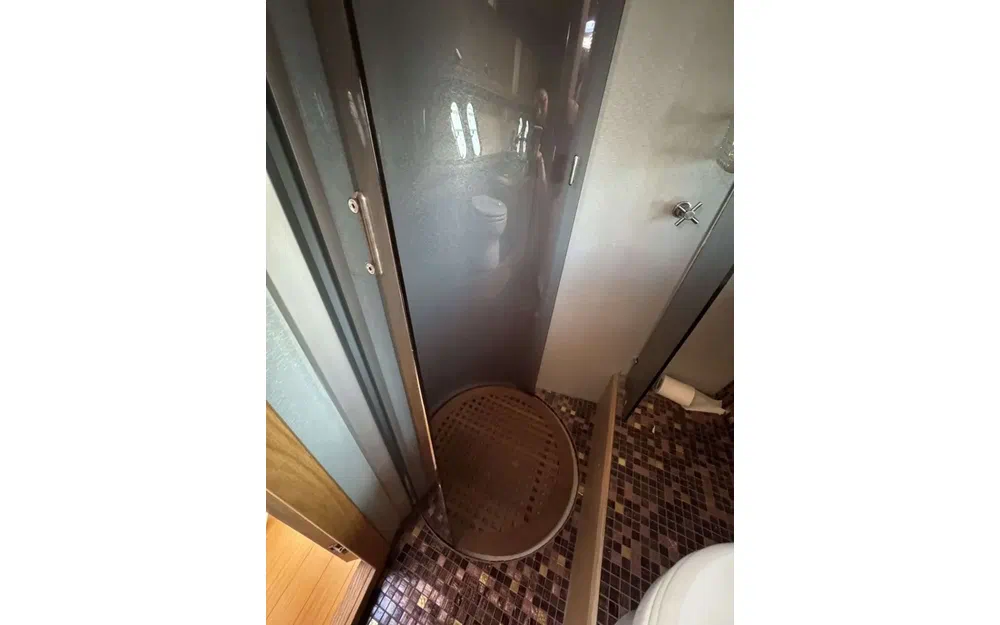 slider 24 Airon Marine 4100 T-Top