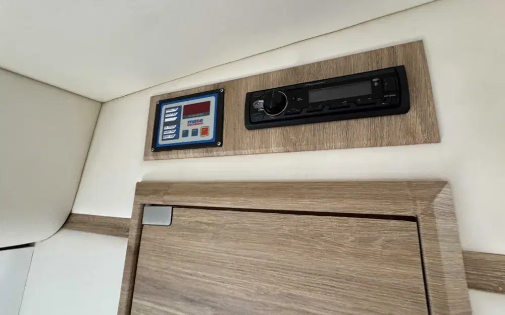 slider 26 Airon Marine 4100 T-Top