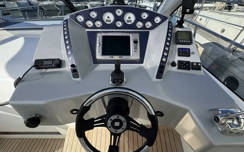 slider 7 Airon Marine 4100 T-Top