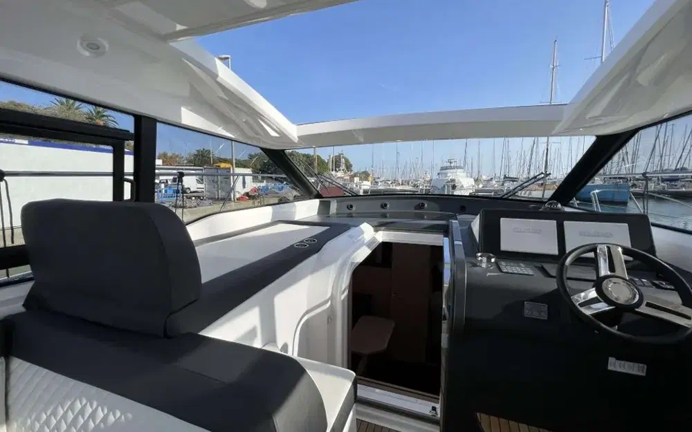 slider 7 Bavaria SR36