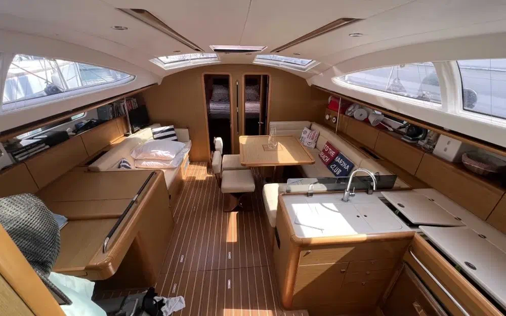 slider 12 Jeanneau Sun Odyssey 50 DS