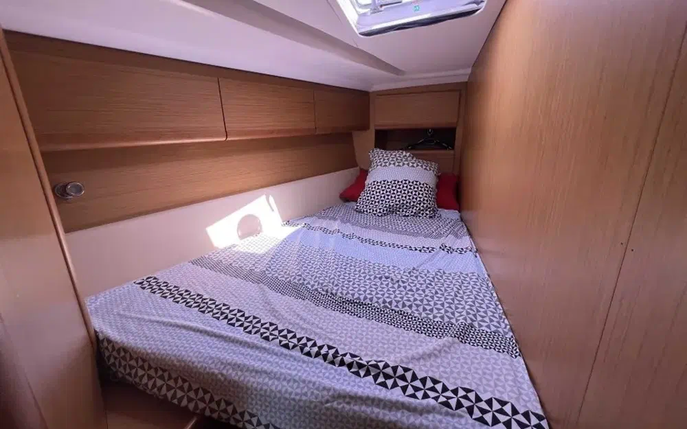 slider 18 Jeanneau Sun Odyssey 50 DS