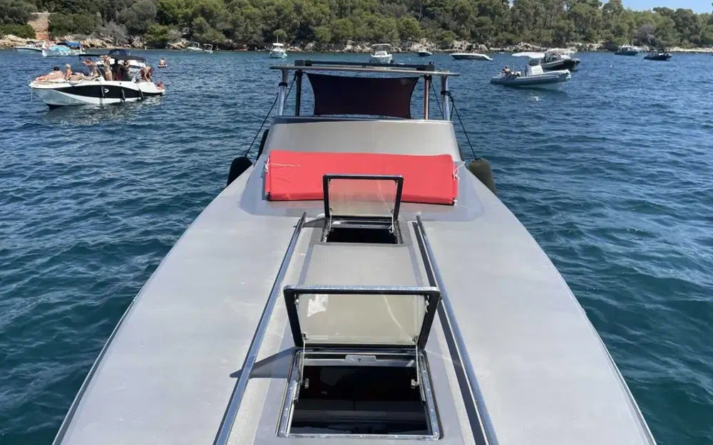 slider 10 Benetti 45