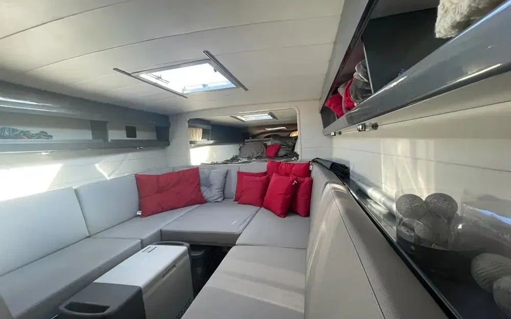 slider 12 Benetti 45