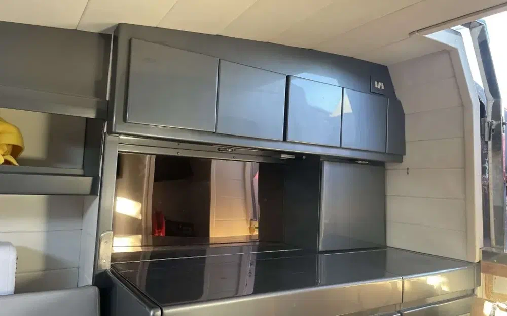 slider 13 Benetti 45