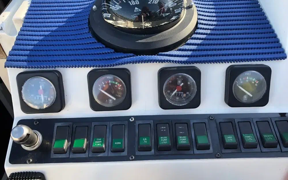 slider 14 Cougar 38 Sport