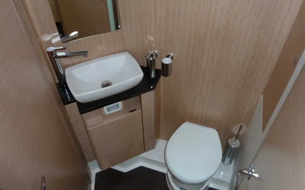 slider 31 Bavaria R55 Fly