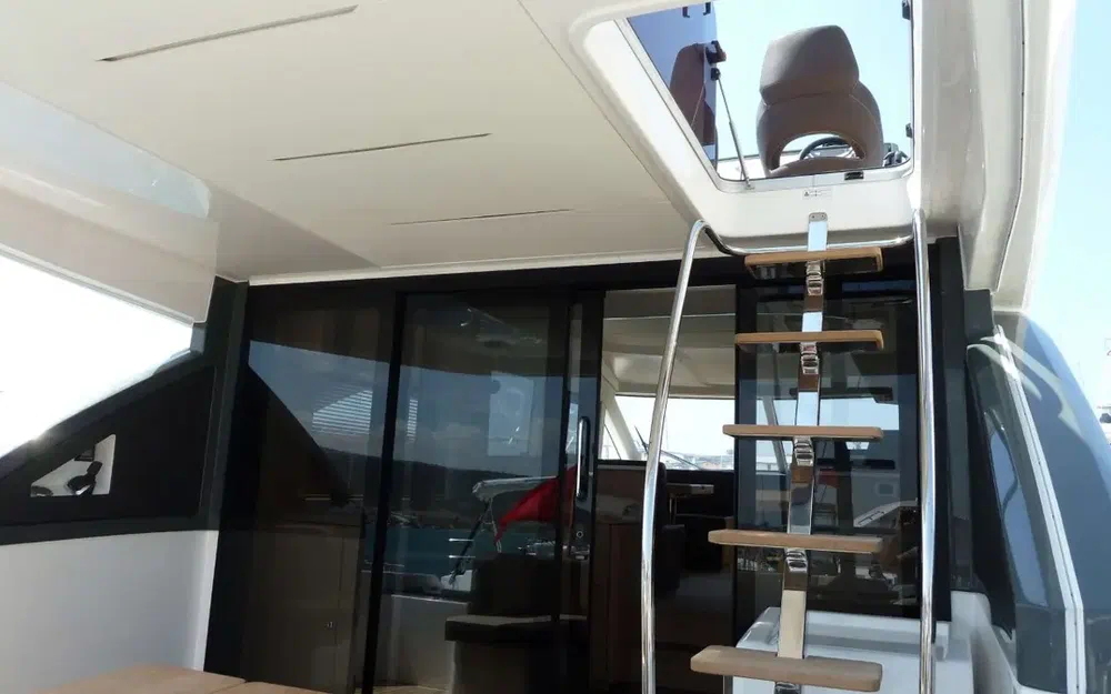 slider 8 Bavaria R55 Fly