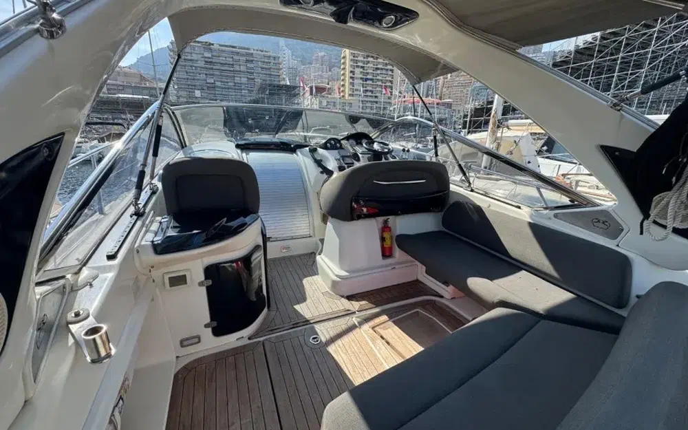 slider 2 Cranchi Endurance 33