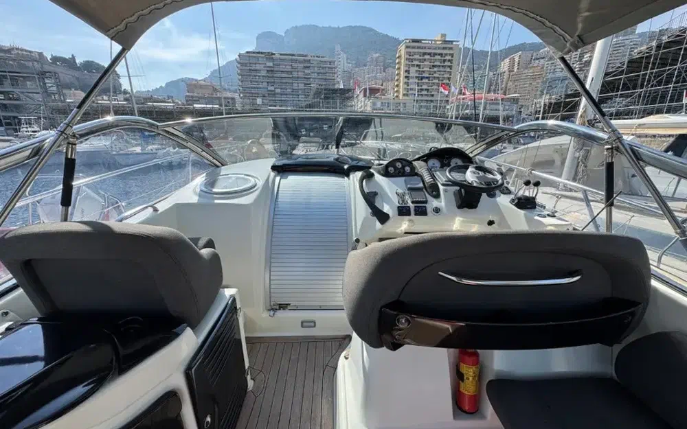 slider 3 Cranchi Endurance 33