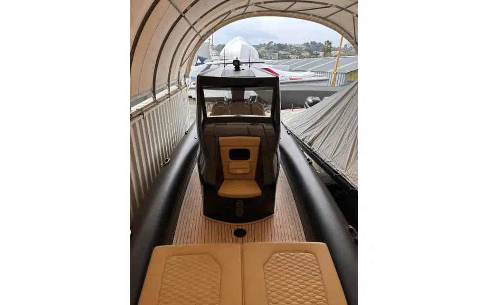 slider 2 Ribco Venom 39