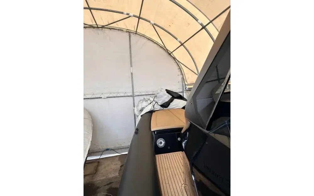 slider 8 Ribco Venom 39