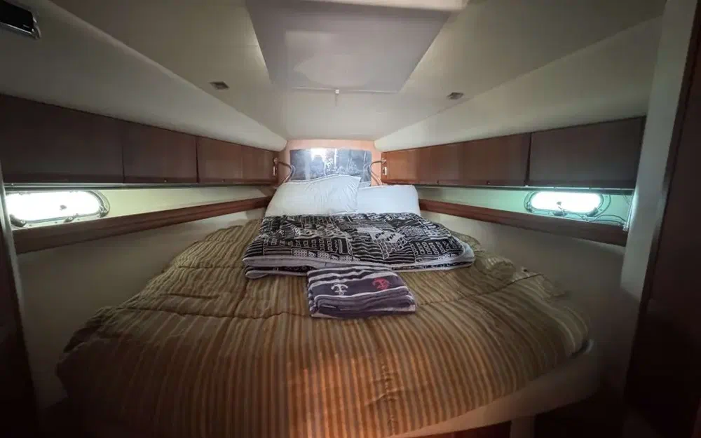 slider 14 Airon Marine 43 T-top