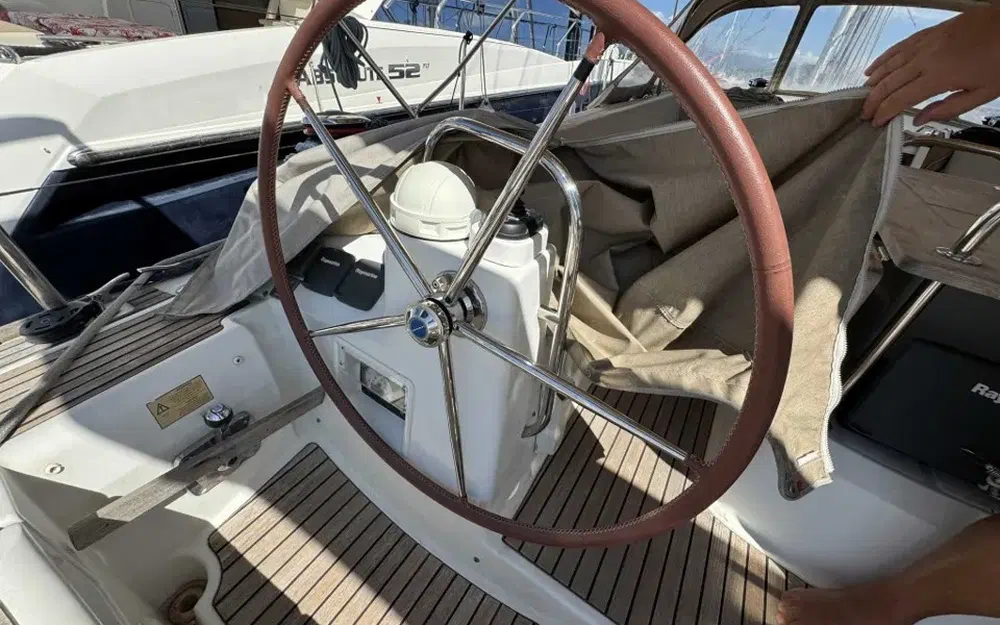 slider 9 Jeanneau 53