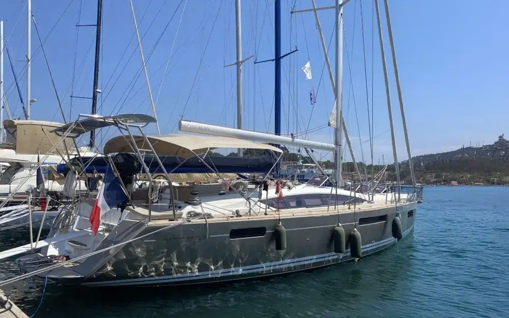 slider 1 Jeanneau 53