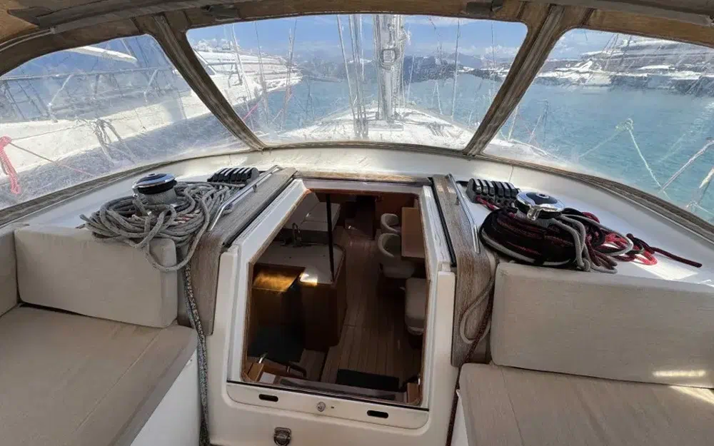 slider 8 Jeanneau 53